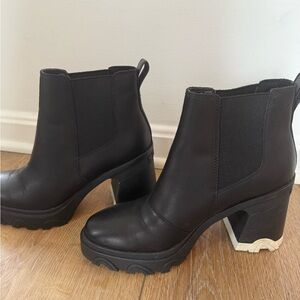 Black Chunky Heel Water Proof Ankle Boots